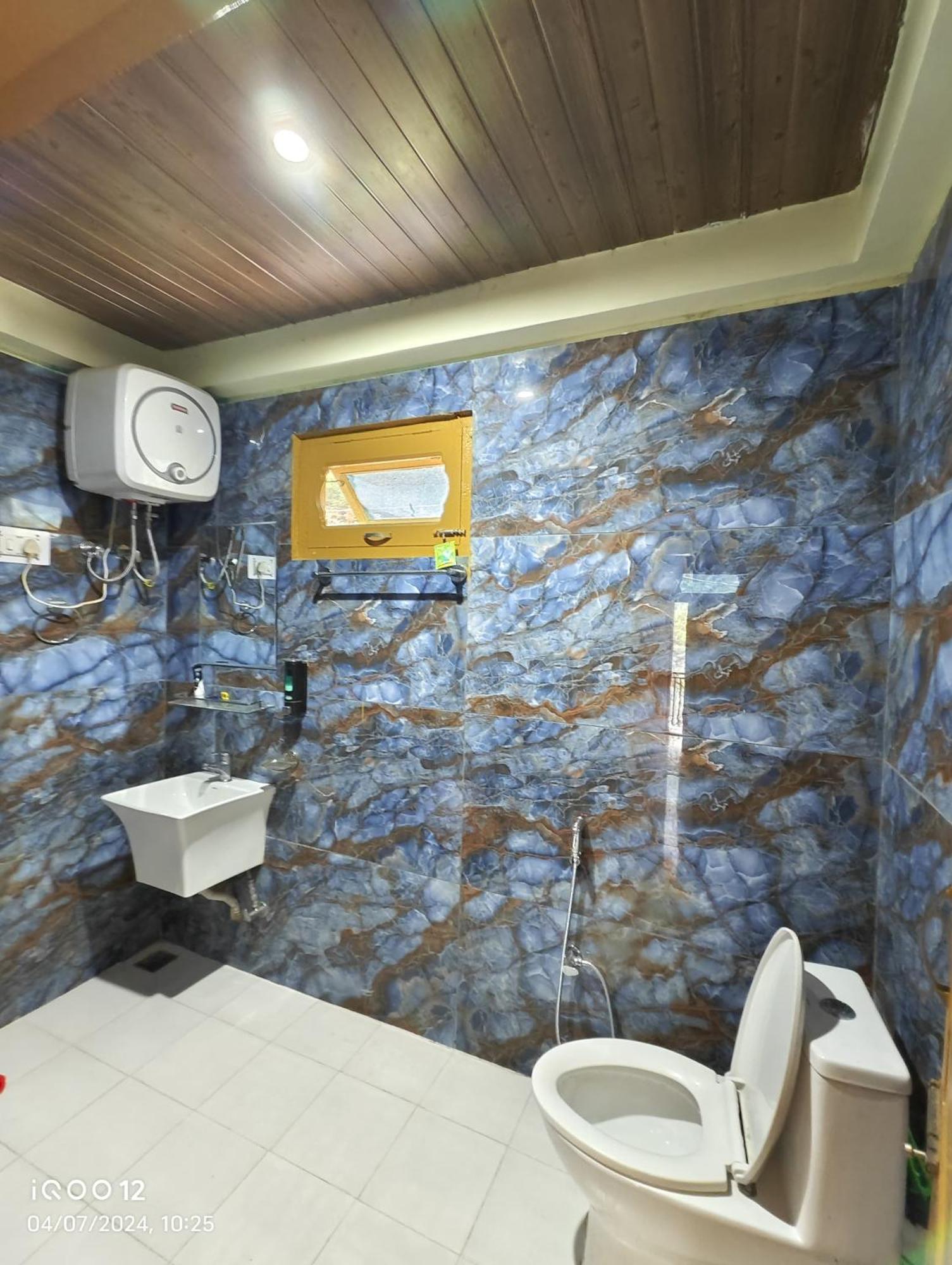 Moonlight Guest House Kasol Eksteriør billede