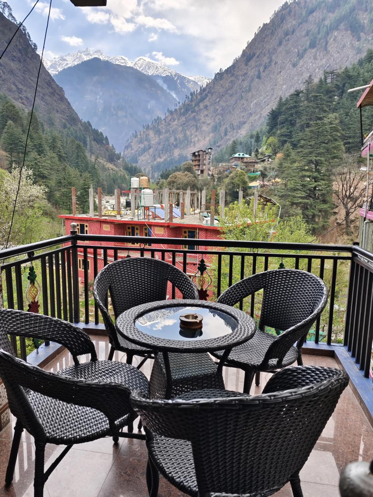 Moonlight Guest House Kasol Eksteriør billede